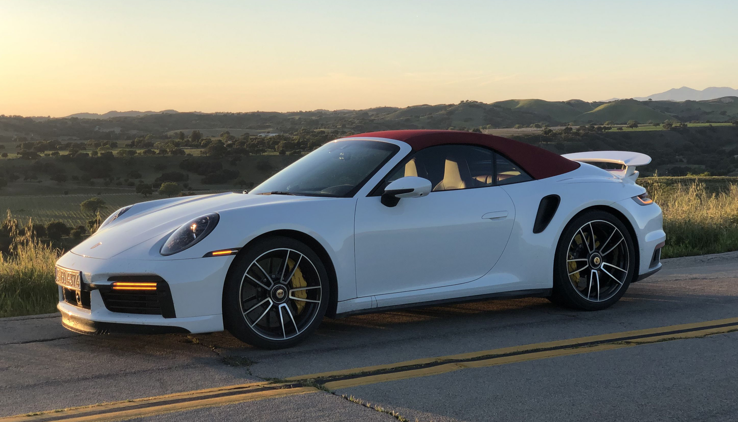 8. Porsche-911-Turbo-S-Review-15